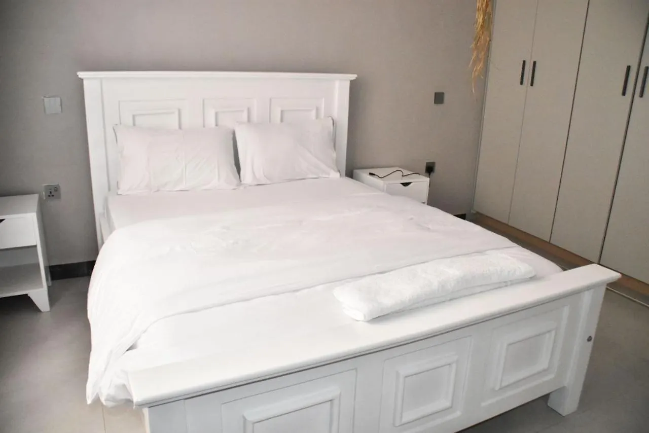Luxe & Spacious 1Bedroom Apartment In Muyenga 乌干达