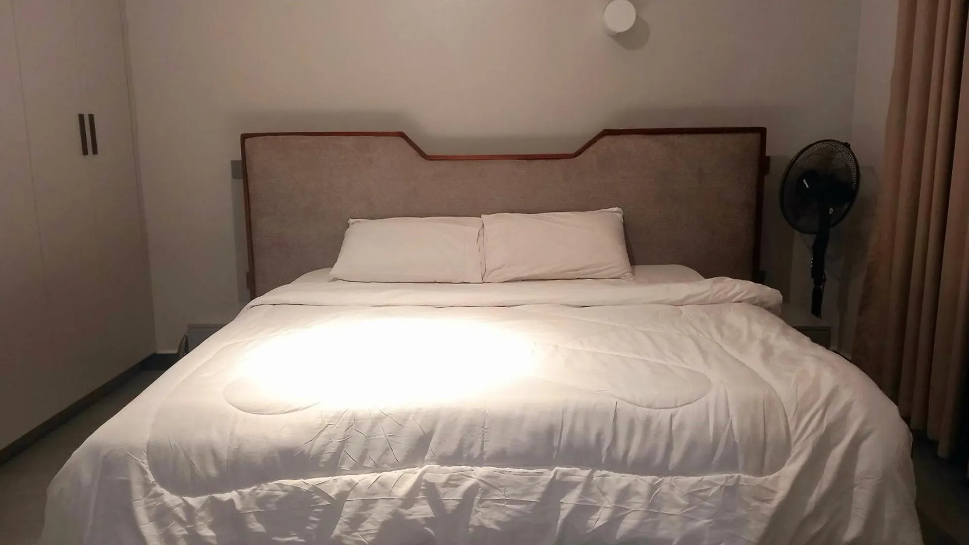 Luxe & Spacious 1Bedroom Apartment In Muyenga