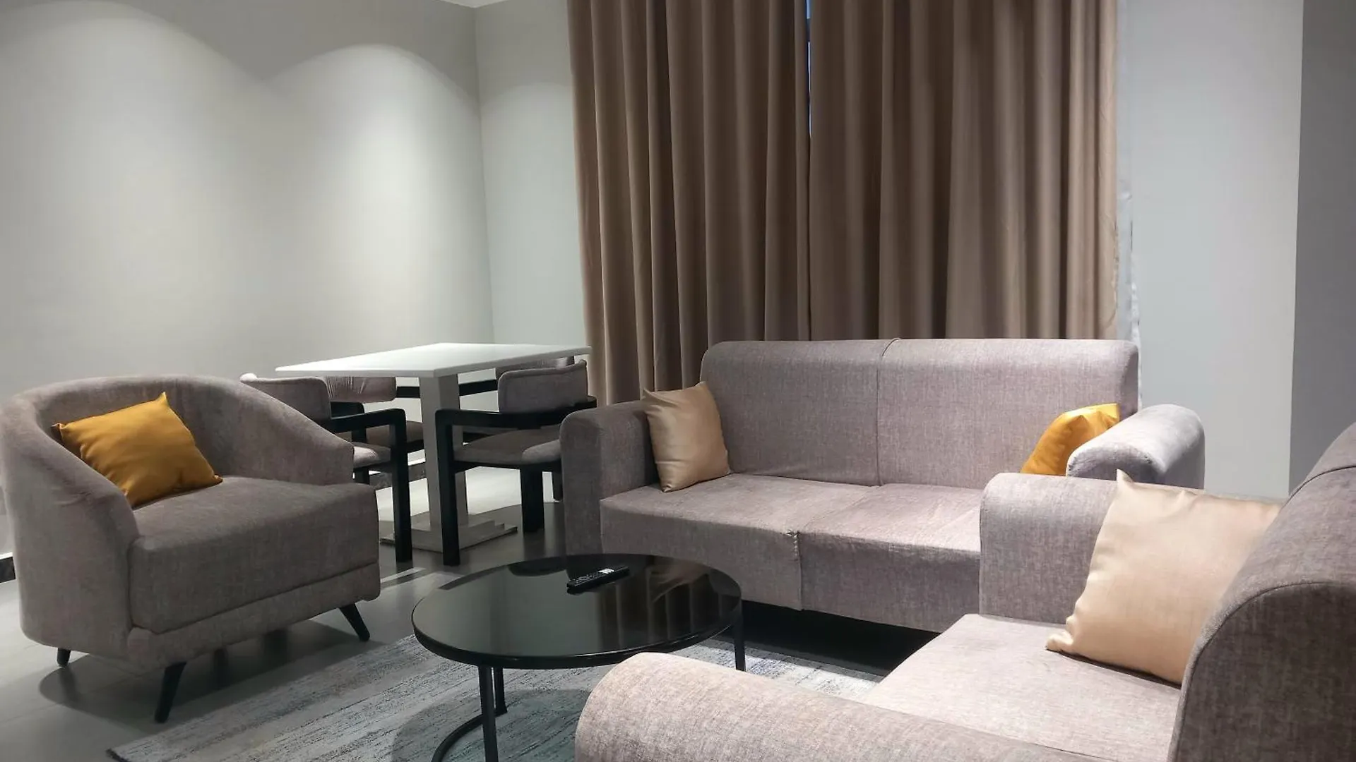 Luxe & Spacious 1Bedroom Apartment In Muyenga